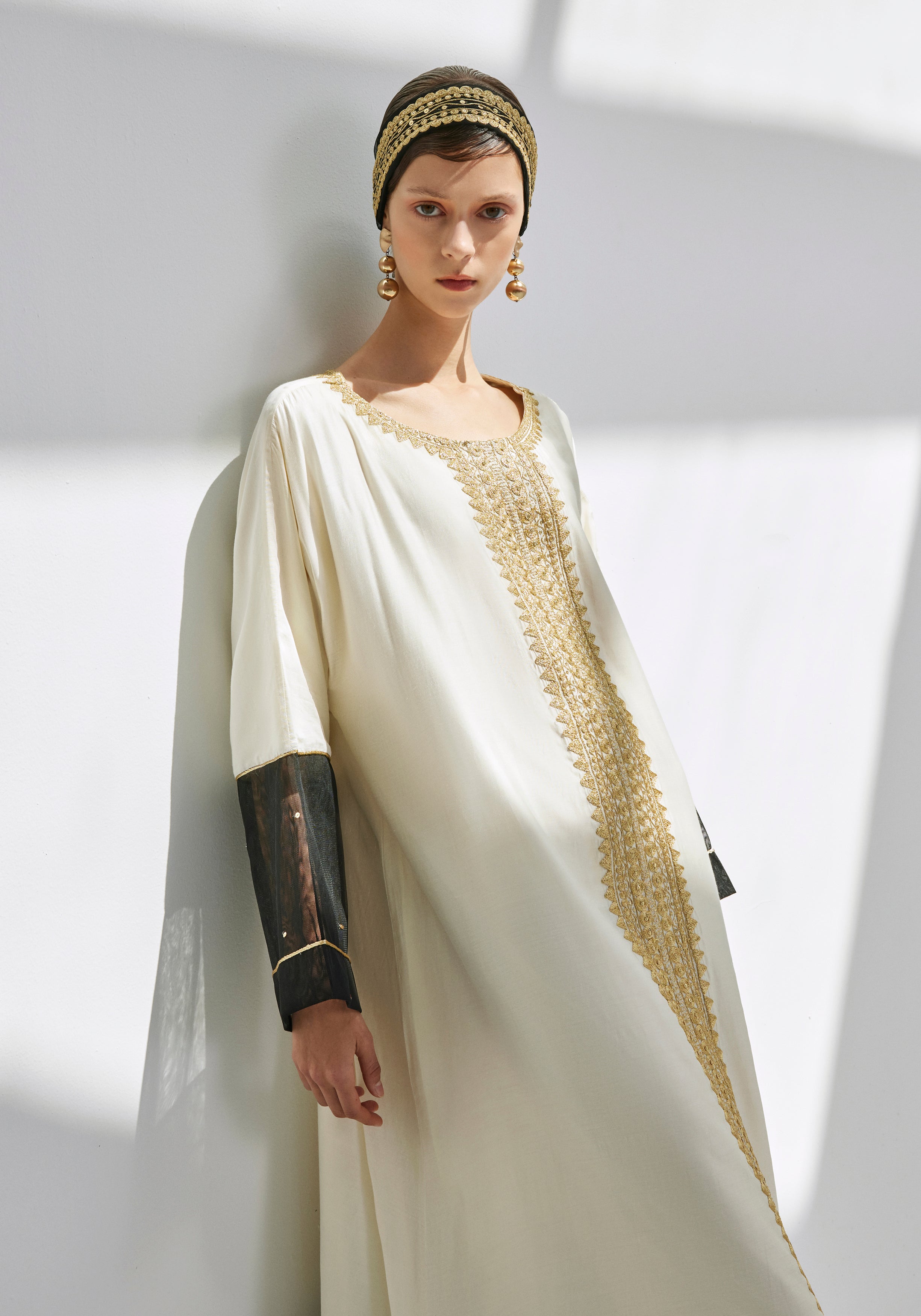 Founding Day off white Kaftan/Headband