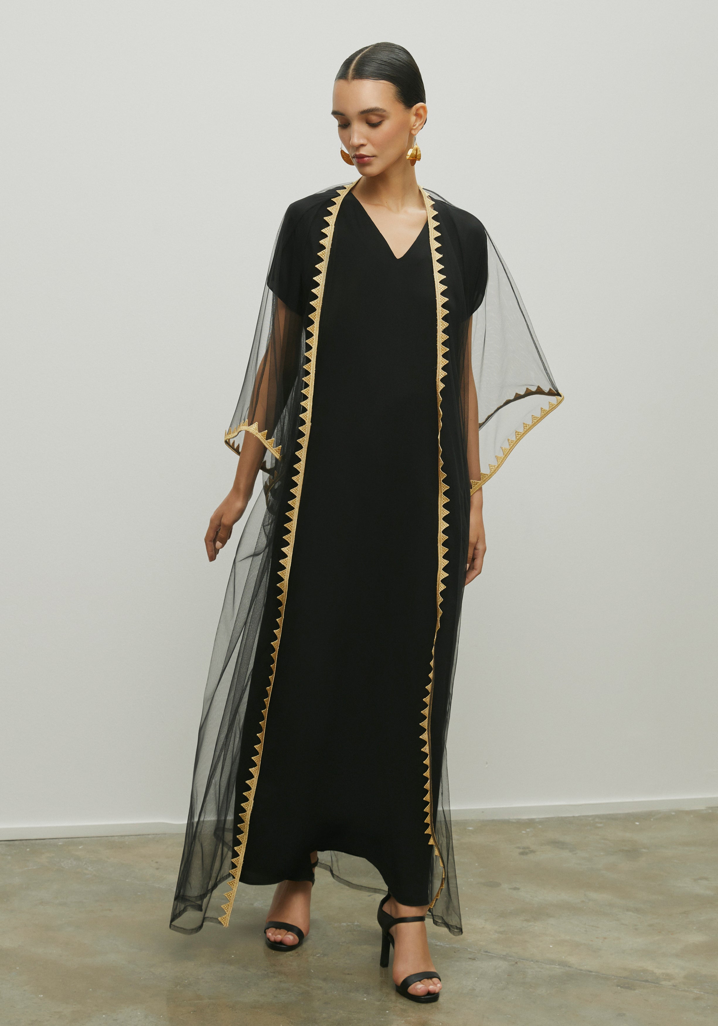 TULLE BLACK AND GOLD ABAYA/SHAYLA
