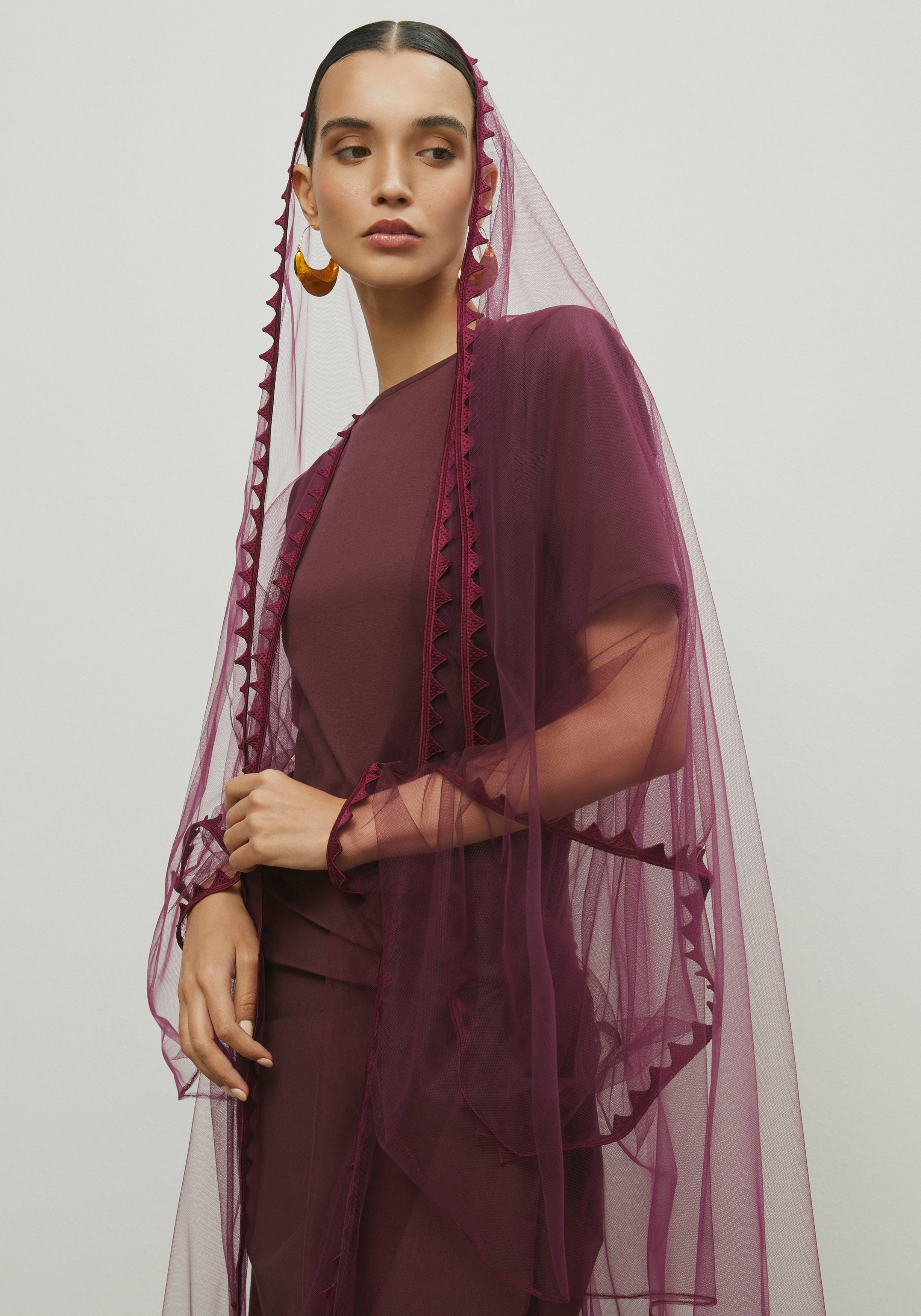 TULLE MAROON ABAYA/SHAYLA