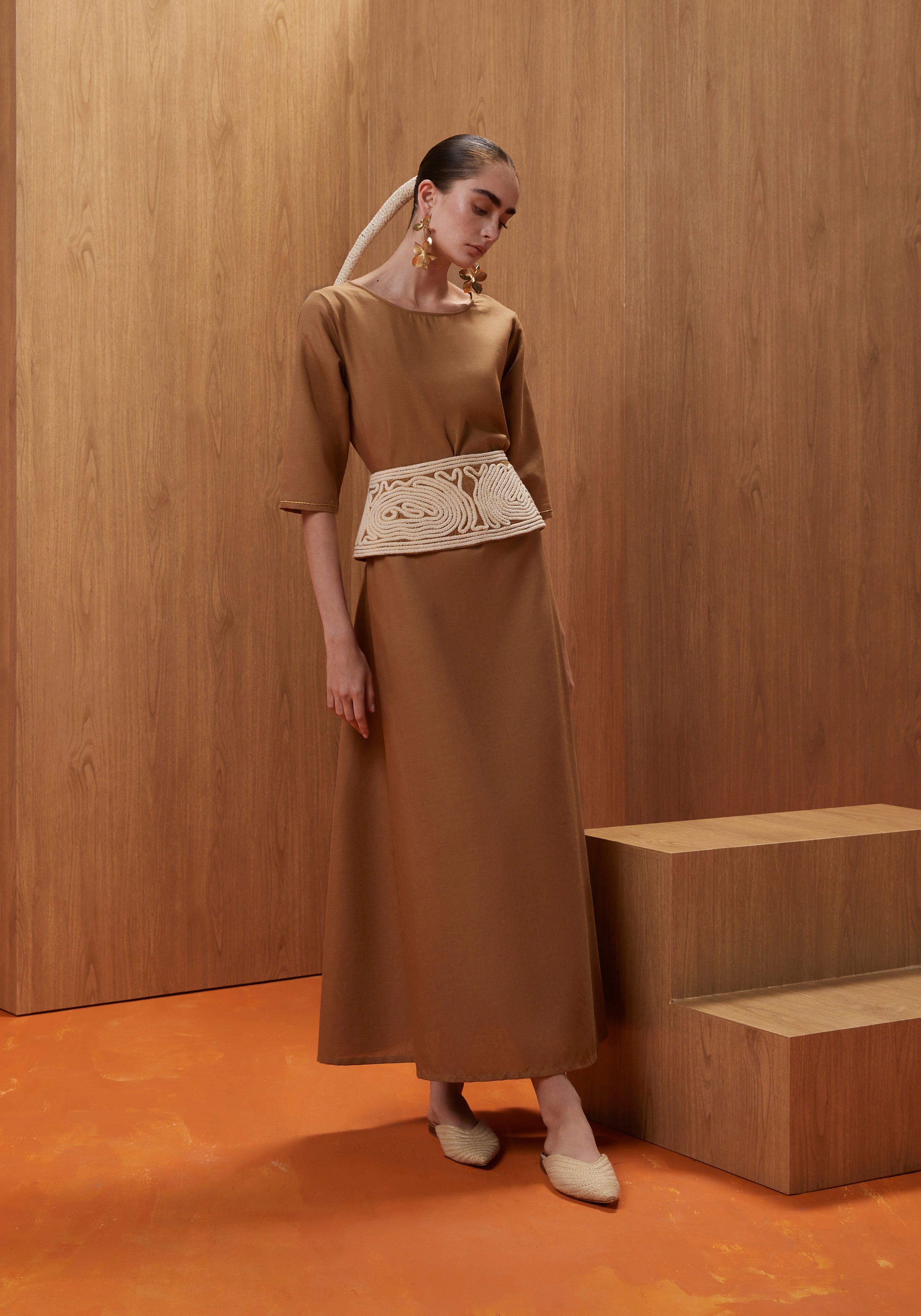 Caramel Beaj with embroidered belt Kaftan