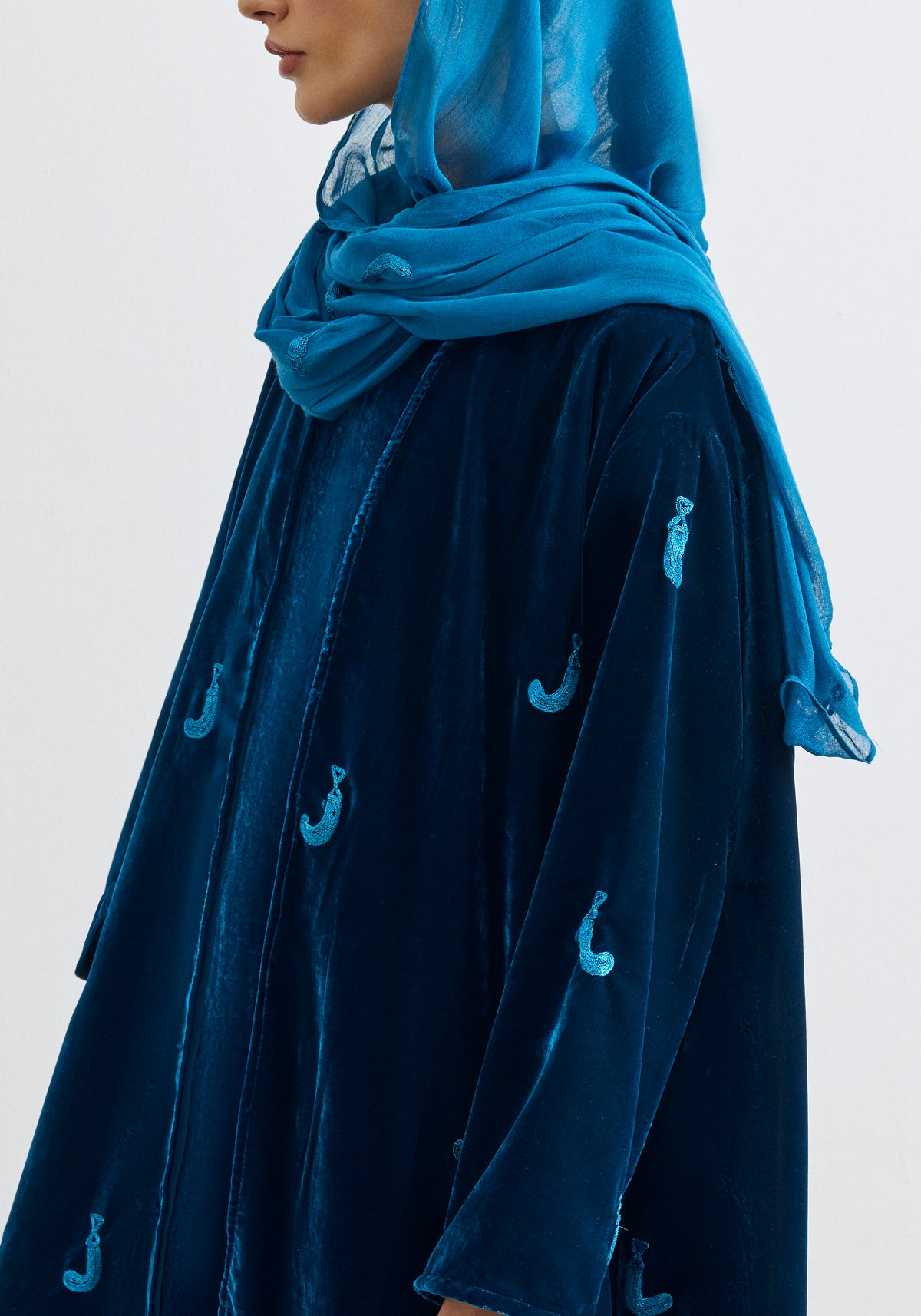 Velvet teal Abaya & Shayla in khanjar Style
