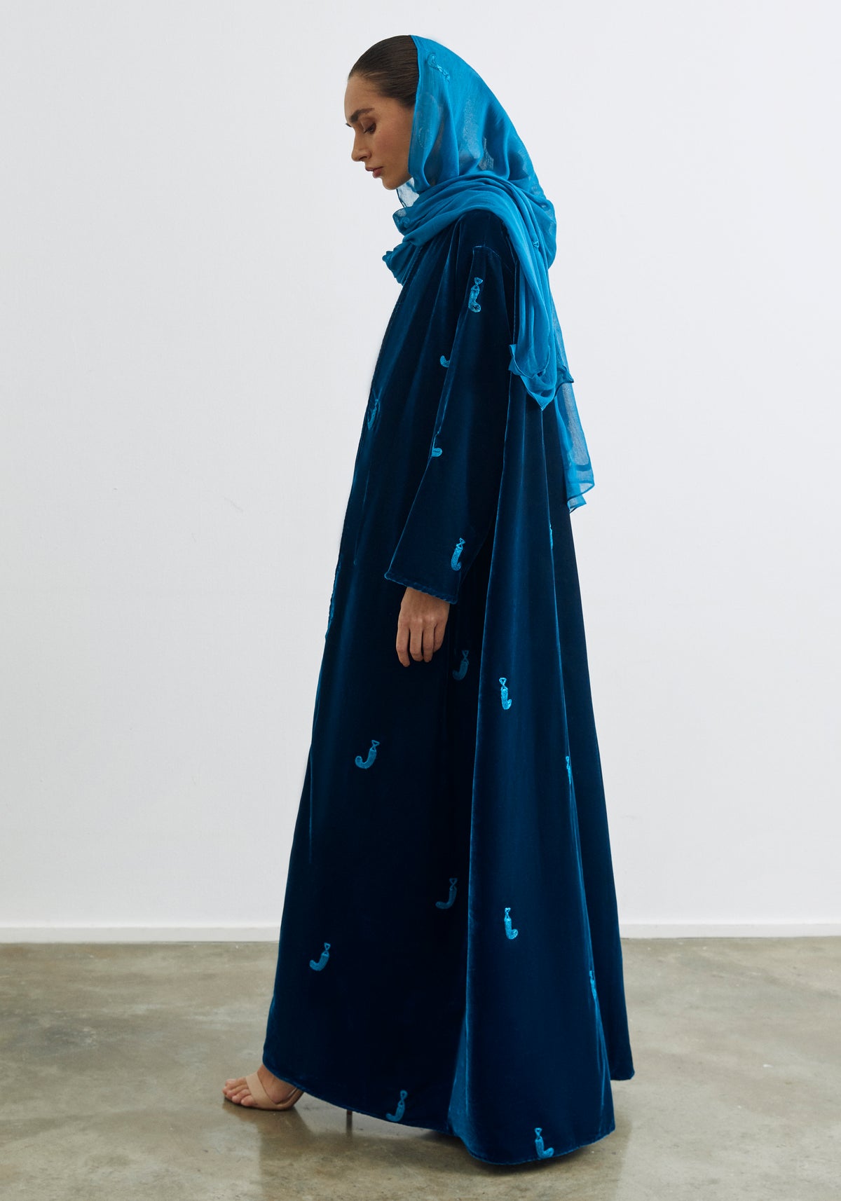 Velvet teal Abaya & Shayla in khanjar Style