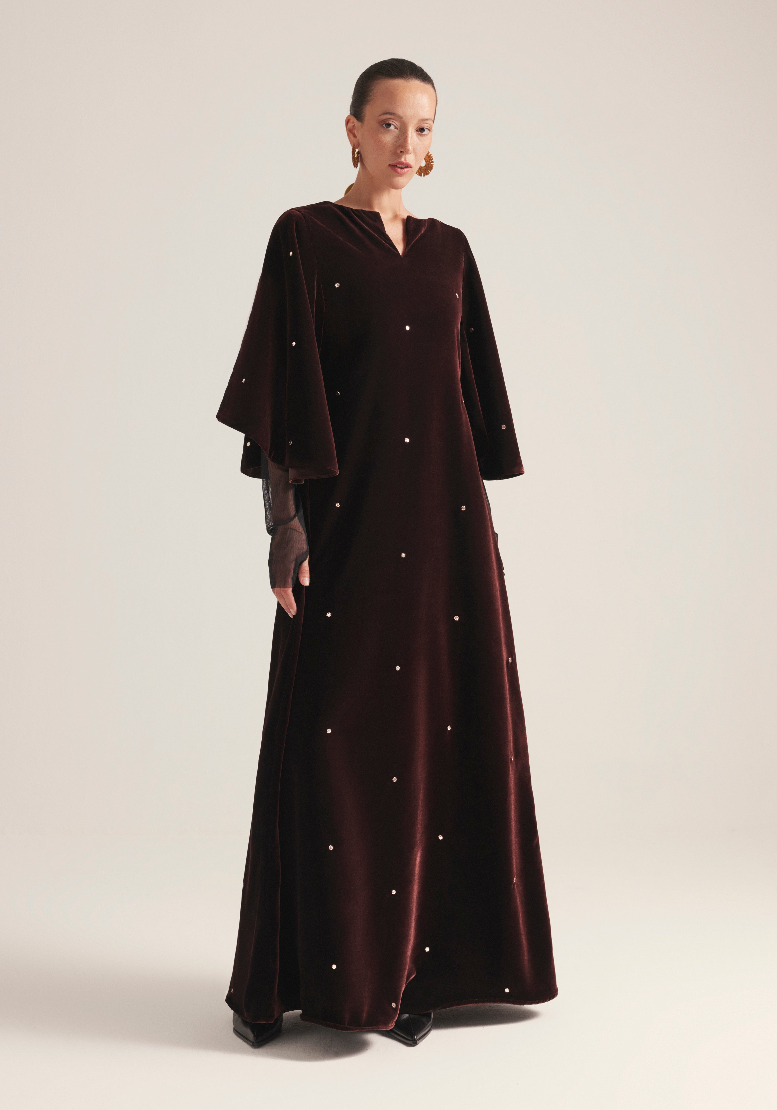 Brown velvet Kaftan with tulle sleeves