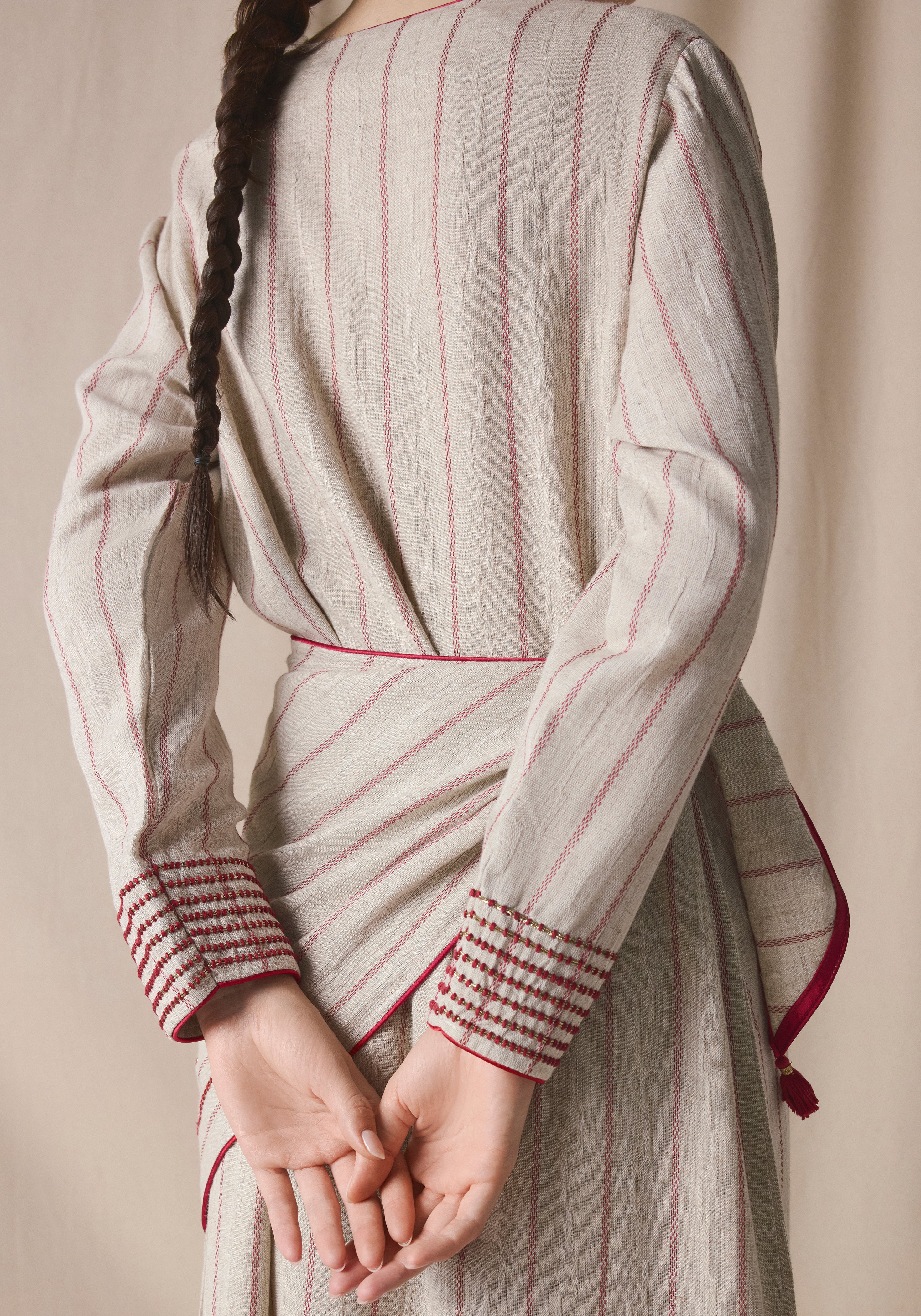 Striped Kaftan with Bandana in red details