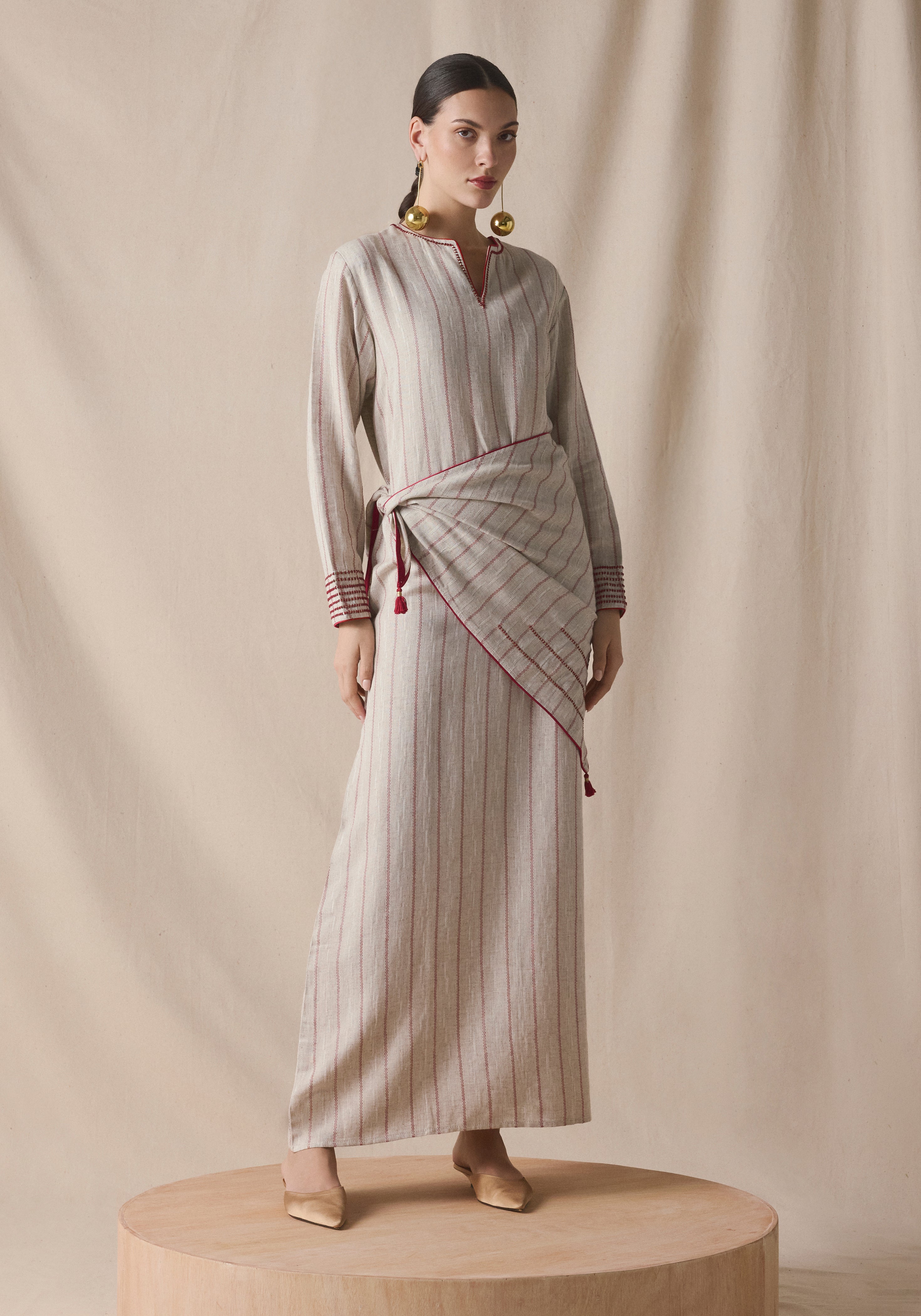 Striped Kaftan with Bandana in red details