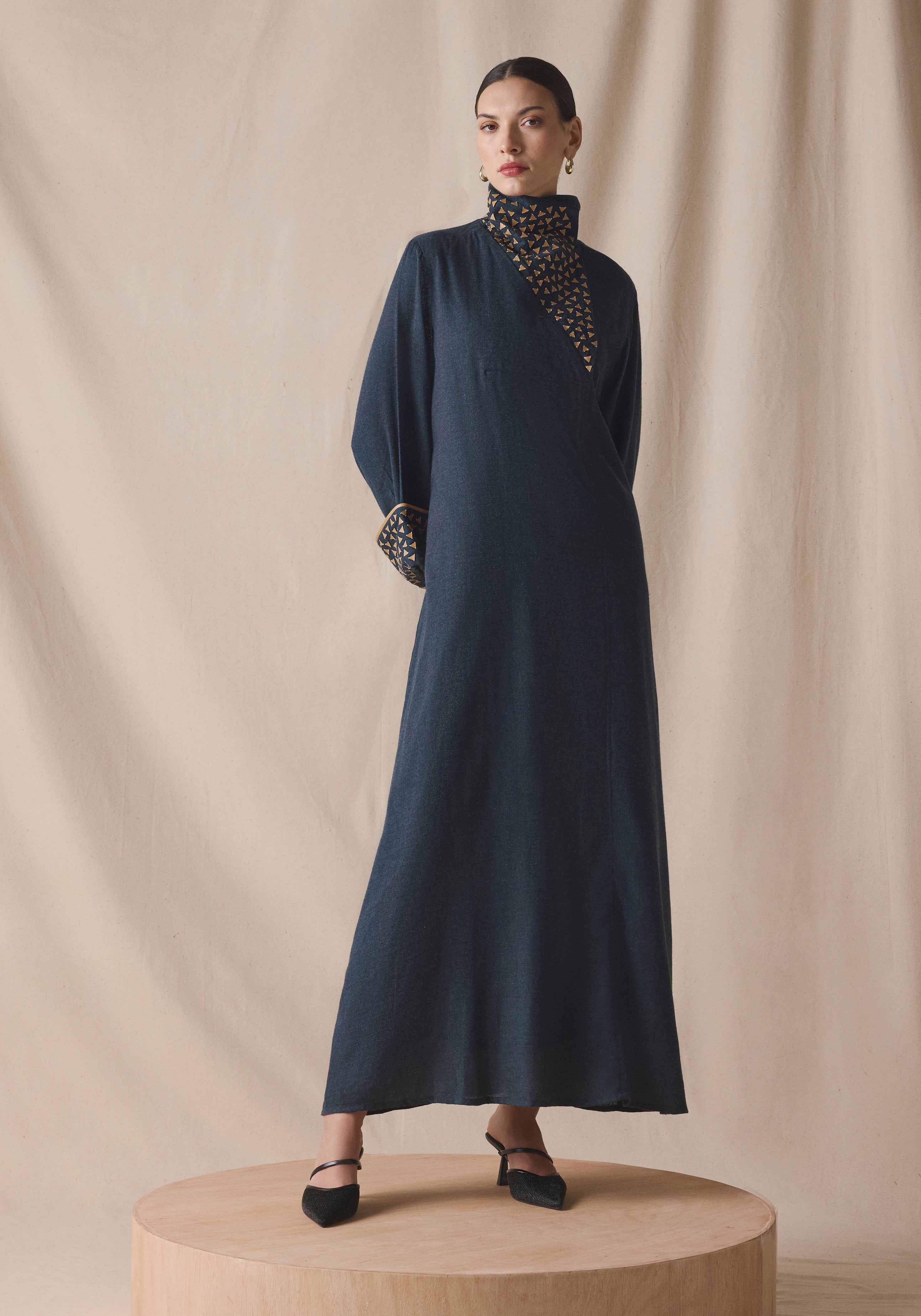 High Collar Kaftan in wool with leather details
