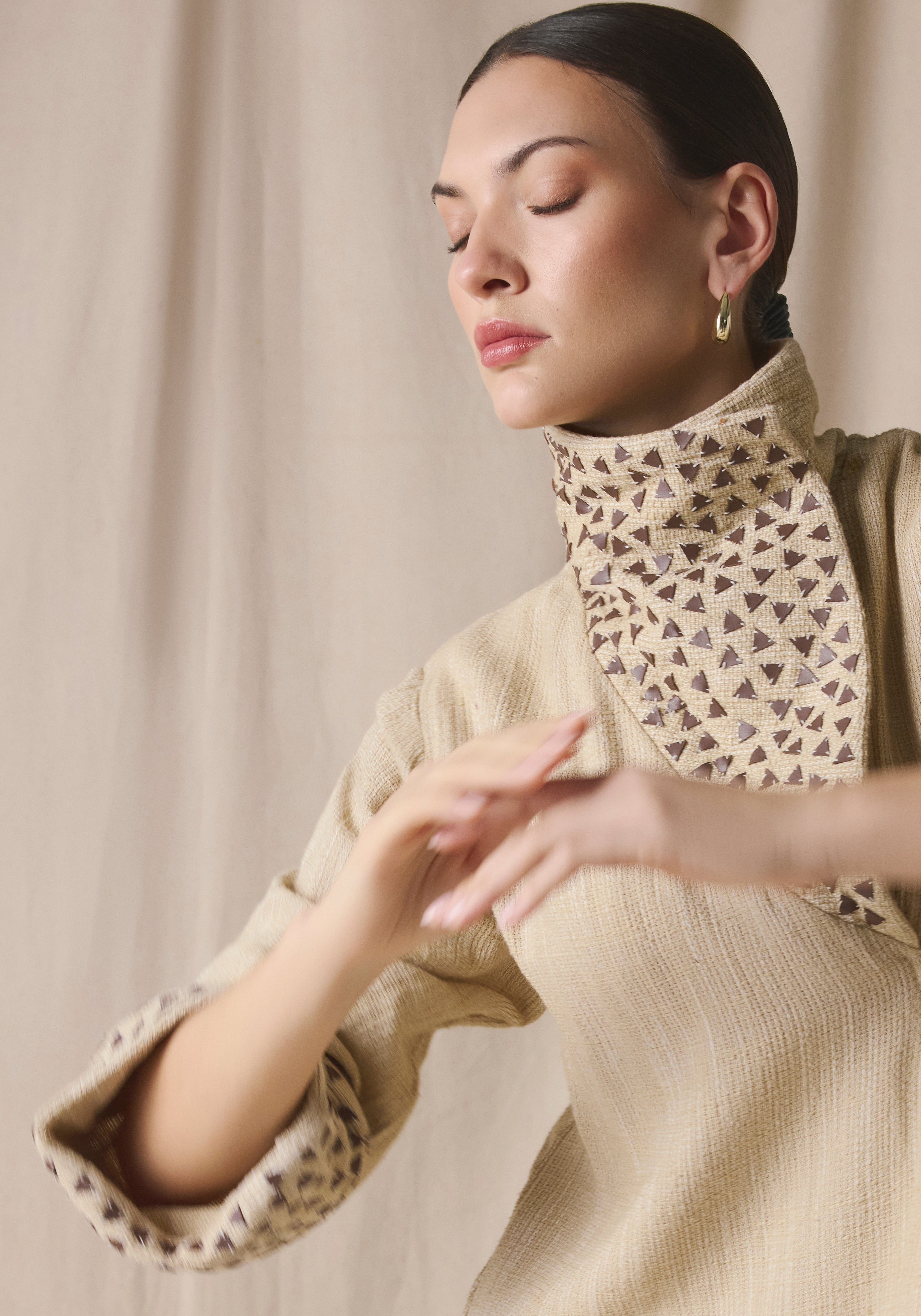High Collar Kaftan in brown leather details