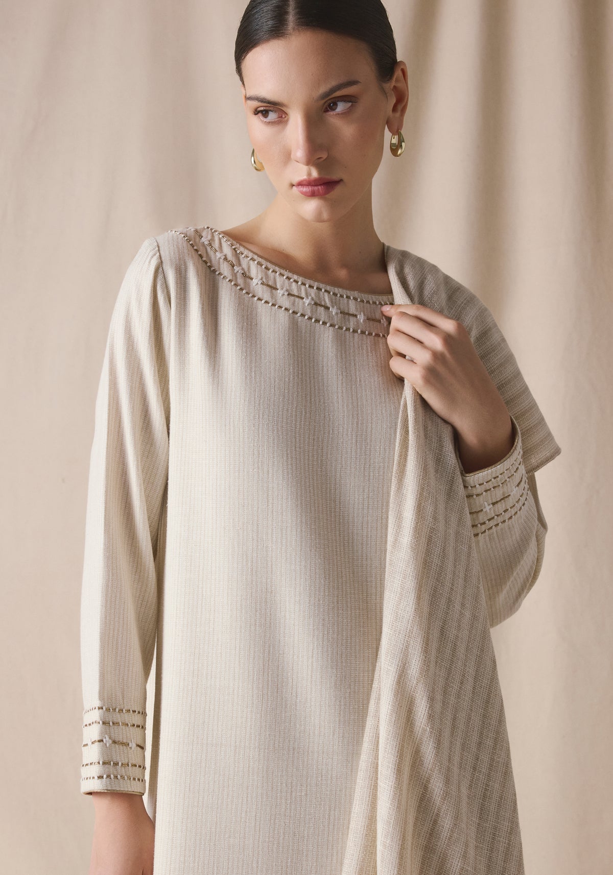 Stone white Kaftan with Shawl
