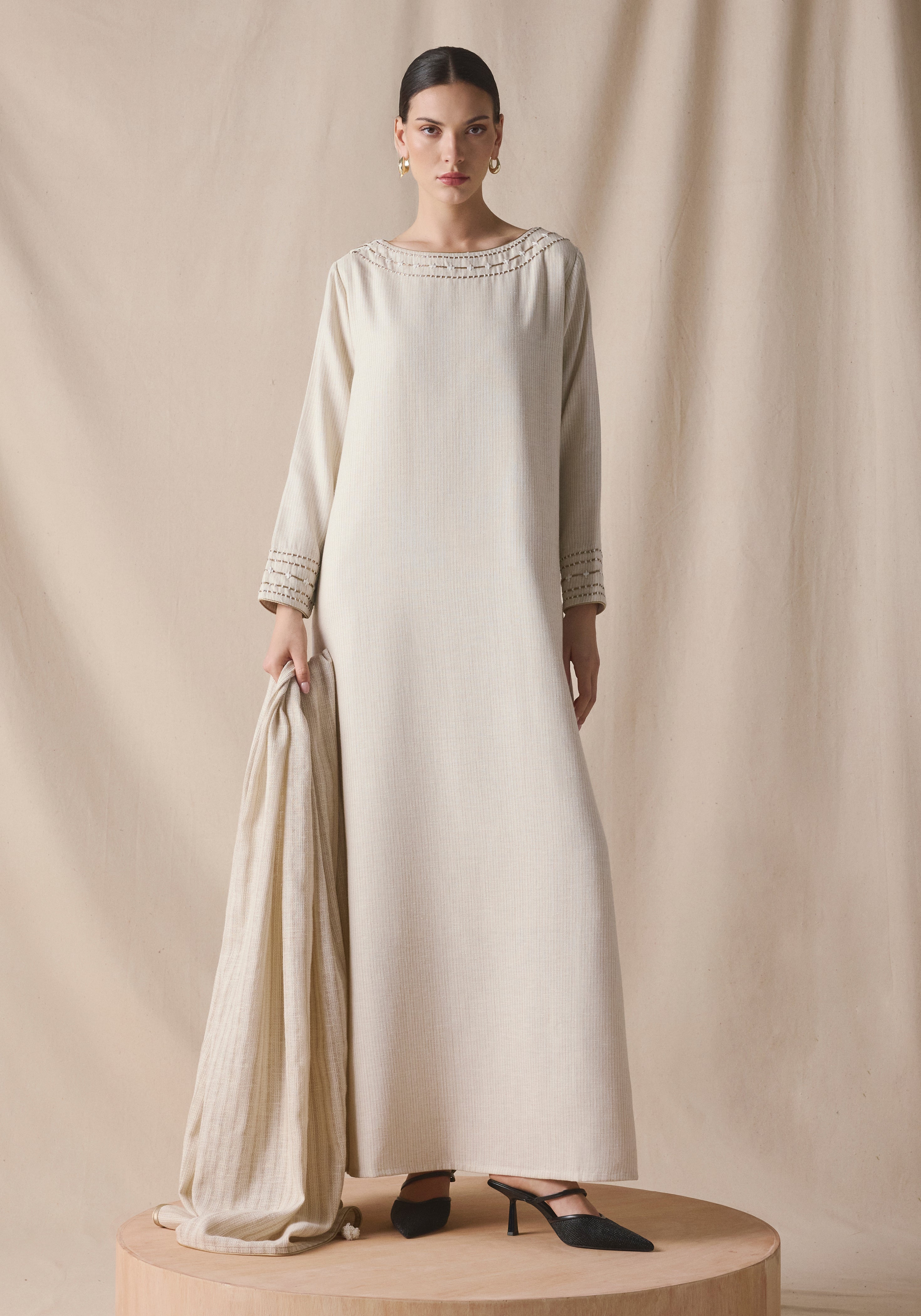 Stone white Kaftan with Shawl