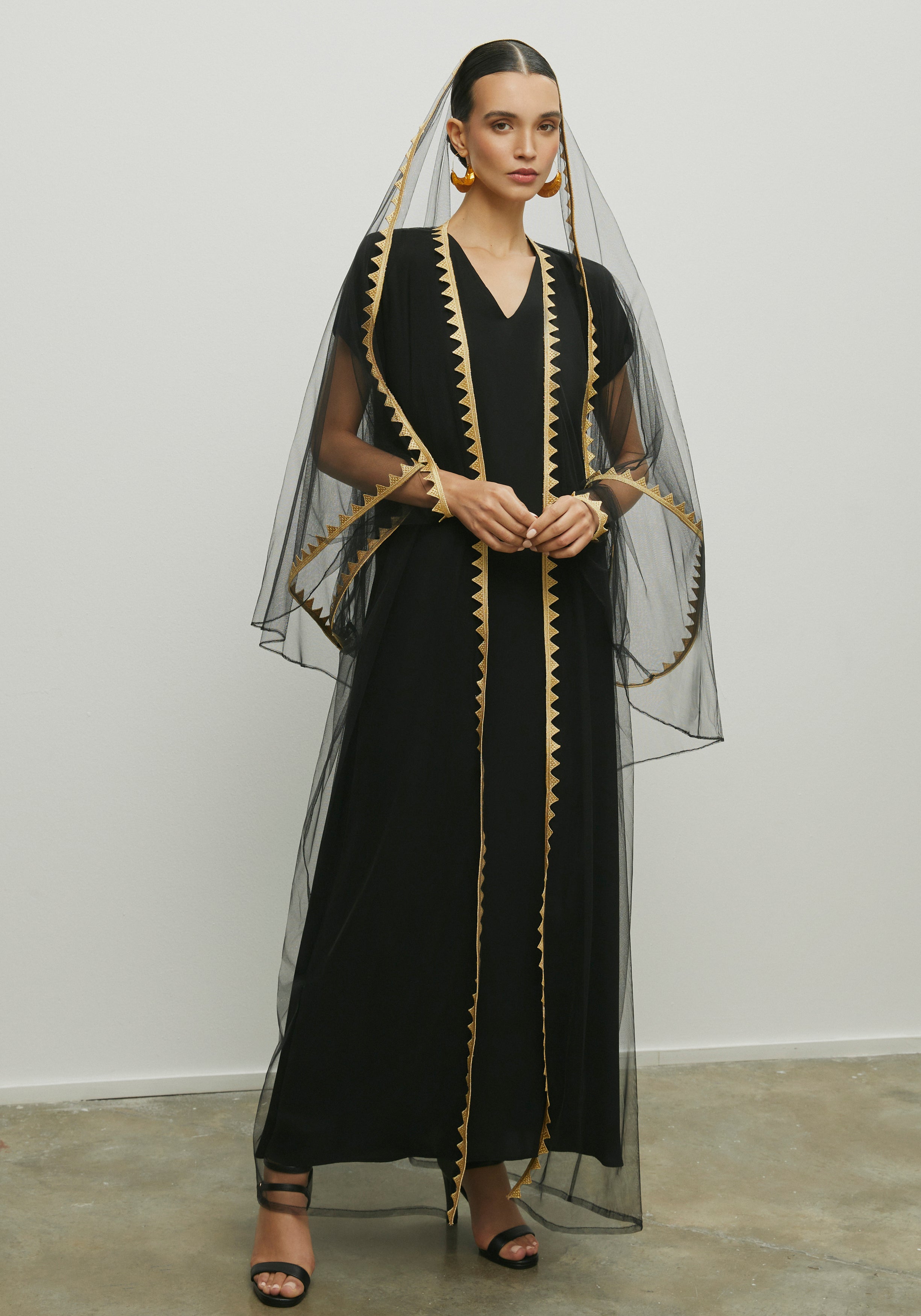 TULLE BLACK AND GOLD ABAYA/SHAYLA