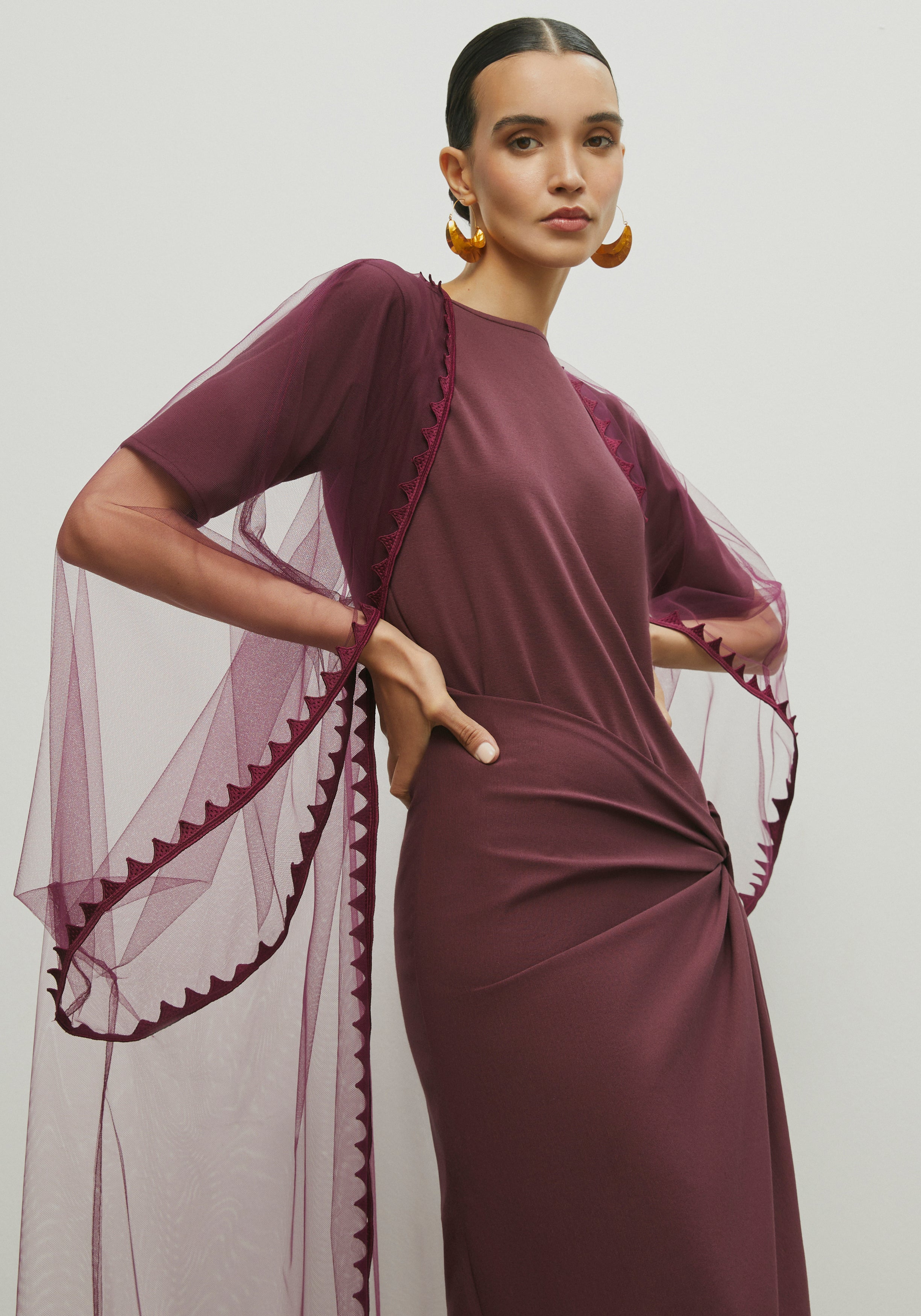 TULLE  MAROON ABAYA/SHAYLA